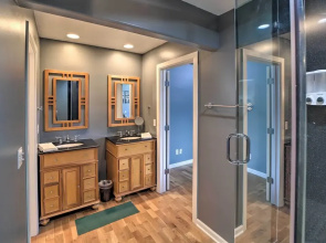 Grand Tulsa Getaway With Private Pond, Dock & Deck