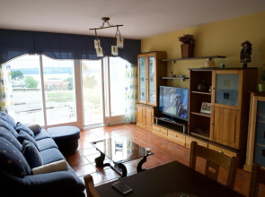 House With 3 Bedrooms in Miño, With Wonderful sea View, Pool Access an