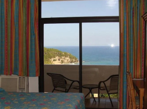 Hotel VistaMar Ocean Club