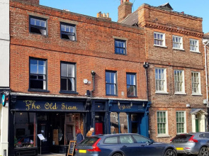 Maison Parfaite YO1 - Exquisite 400 Year Old, City Centre Townhouse
