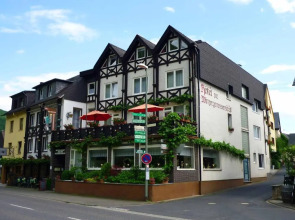 Zur Winzergenossenschaft