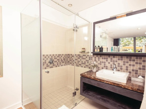 Newkings Boutique Hotel