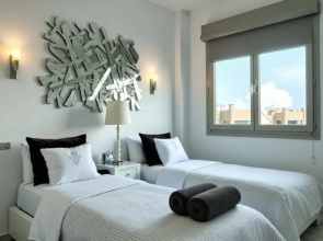 Eivissa Beachfront Gem - Modern 2BR Apartment