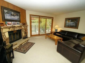 Snowdance Manor 2 Bedroom Holiday home by Key to the Rockies