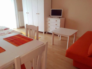 OrEL Apartments