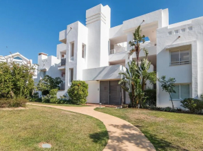 2214-Modern apt with private beach