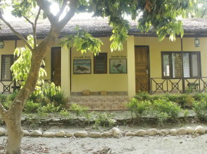 Rhino Lodge Bardia