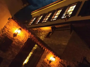 Katina Boutique House