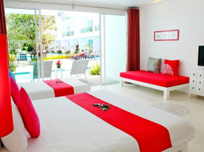 The Old Phuket - Karon Beach Resort