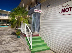 Jasmine Lodge Motel