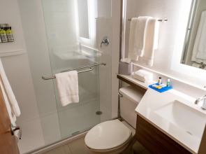 Holiday Inn Express Boston by IHG