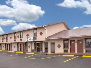 Knights Inn Wildersville