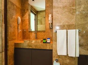 Blueway Hotel Historical