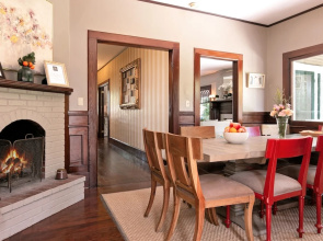 New Listing! Melarose Suite At De La Vina Inn Studio Bedroom Hotel Room
