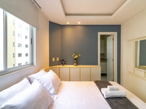 Apt w/ 3BR & BBQ 350m From the Beach Lam0601