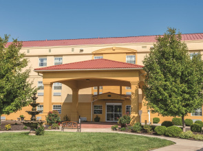 La Quinta Inn & Suites Blue Springs