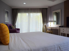 Seapine Beach Golf and Resort Hua Hin