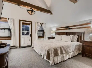 Abbett Placer Inn