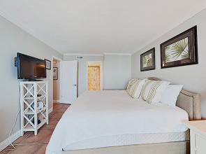 Sabine Yacht & Racquet by Southern Vacation Rentals