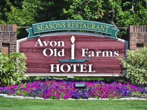 Avon Old Farms Hotel