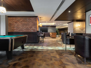 Отель Radisson Blu Hotel, Dubai Canal View