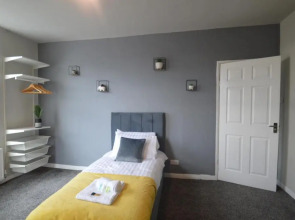 Spacious and Homely 3 Bedroom Flat - SuiteLivin