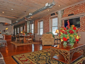 Cook Loft