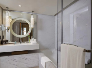 Отель Towers Rotana