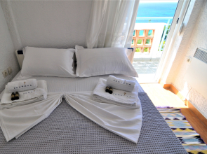 Zennova #15 Naftilos Family Summer House