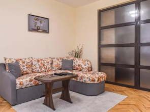 • Kanso Japan • 2-BDR Central Flat with Balcony