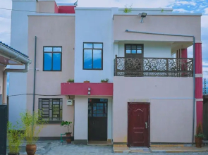 Lux Suites Lions Den Holiday Homes
