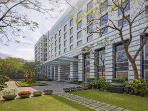 Grand Hyatt Mumbai Hotel and Serviced Apartments