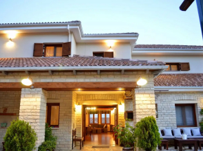 Lakmos Hotel