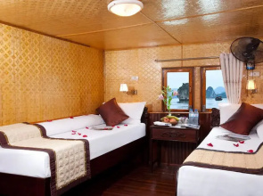 Huong Hai Junks Halong