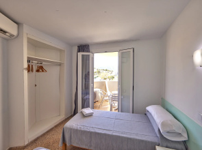 Magaluf Playa Apartments - Adults Only