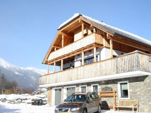 Lavish Chalet in Mauterndorf with Sauna & Hot Tub