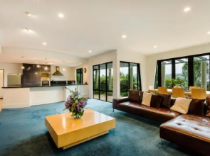 Oasis on Belmont Lane