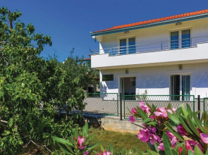 Beautiful Home in Poljica With Wifi and 3 Bedrooms