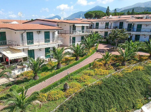 Amazing Apartment in Scalea With Outdoor Swimming Pool, Wifi and 2 Bedrooms