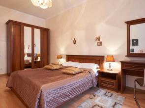 Home-Hotel Shelkovichnaya 13-2