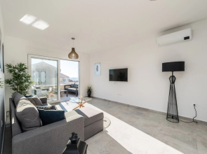 Pool apartments Villa Meteorite