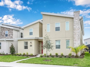 4552target 9 Bedroom Home