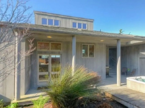 Moonshadow 3 Br home by RedAwning