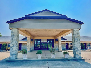 Owensville Motor Inn