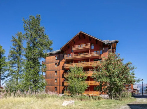 Snug Apartment on the Mountains