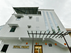 OYO 16605 Royal Front