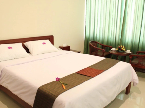 9 Dragon Hotel