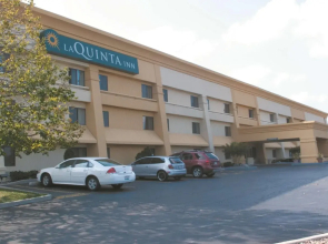 La Quinta Inn Milwaukee West Brookfield
