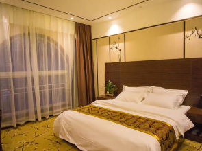 Cloud Holiday Hotel
