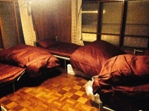 Yado Retro House Ginza Asahikawa - Hostel